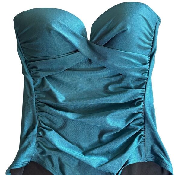 Calvin Klein Molded Split Cup Tummy Control One Piece Swimsuit Size 10 NEW NWT - Picture 8 of 16